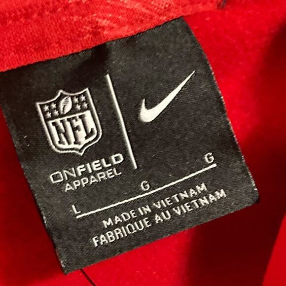 NWT * NIKE New England Patriots Red Sideline Local Lockup Pullover Hoodie- $125. - Picture 12 of 15
